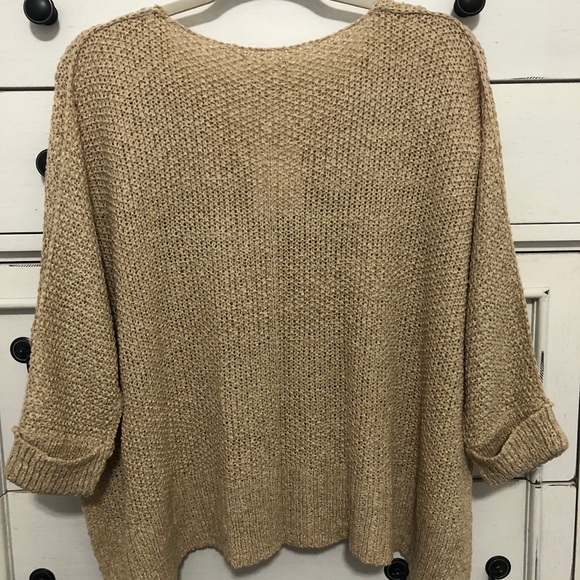 Oversize Knit V-Neck Sweater Top - Picture 5 of 9